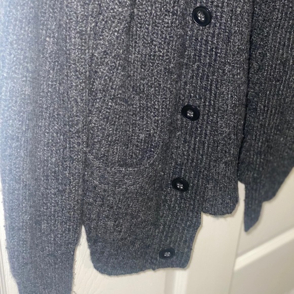 H&M Button Sweater Charcoal Medium - Picture 7 of 7